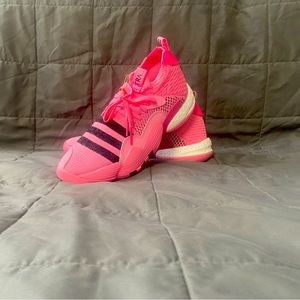 Brand new Tre Young size 13